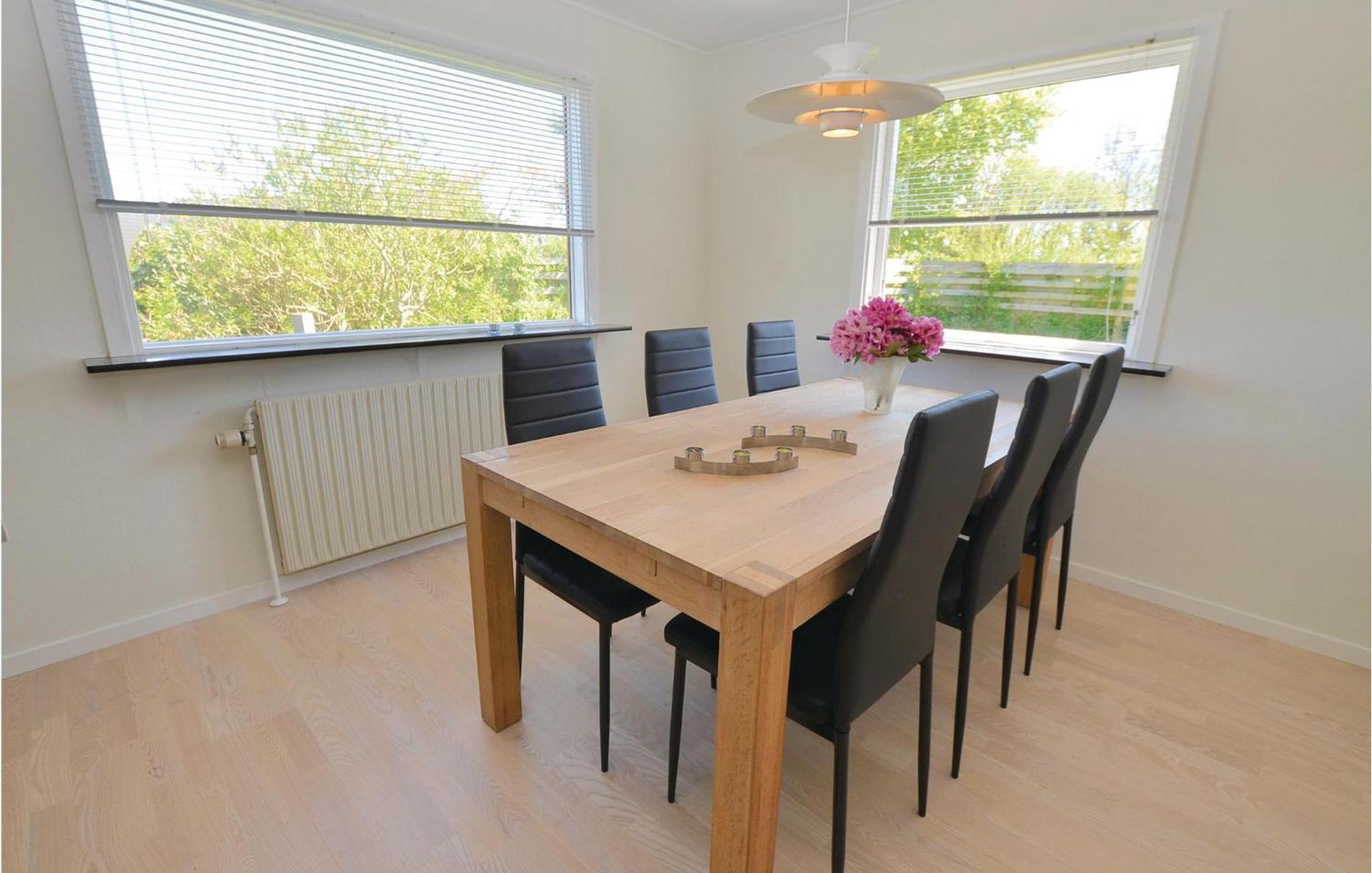 Stunning Home In Augustenborg With Kitchen Экстерьер фото